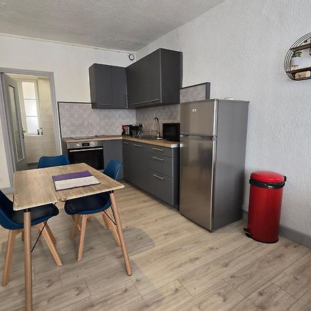 Appartement Au Calme Idealement Place A Macon. Exterior photo